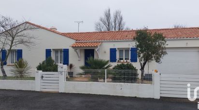 Traditional house 7 rooms of 120 m² in Givrand (85800)
