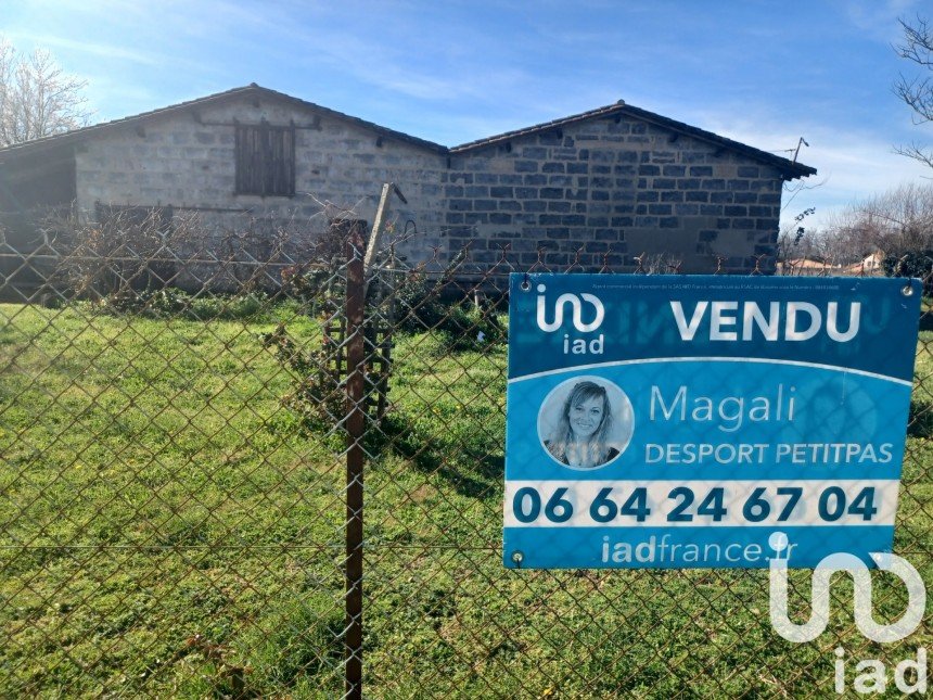 Land of 1,000 m² in Abzac (33230)