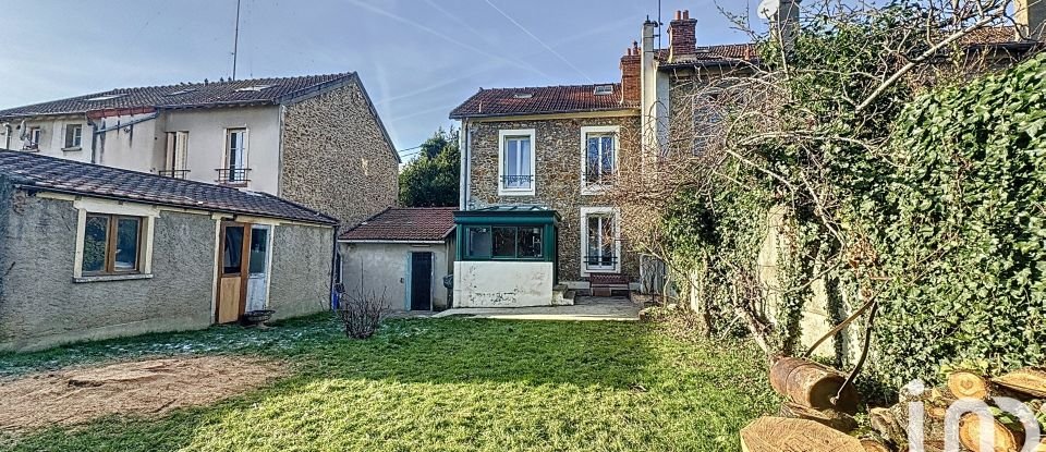 Maison traditionnelle 5 pièces de 131 m² à Corbeil-Essonnes (91100)