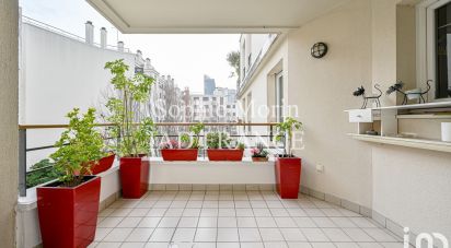 Apartment 3 rooms of 69 m² in Courbevoie (92400)