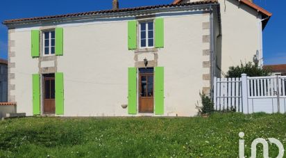 House 6 rooms of 193 m² in Vouillé-les-Marais (85450)