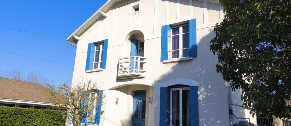 House 5 rooms of 125 m² in Aiguillon (47190)