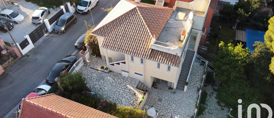 Maison traditionnelle 5 pièces de 137 m² à Le Pradet (83220)