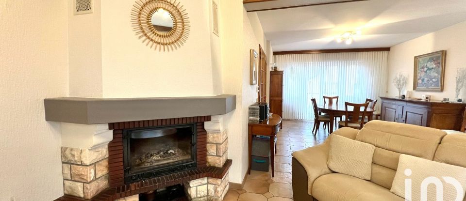 Traditional house 8 rooms of 150 m² in Behren-lès-Forbach (57460)
