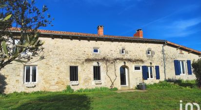 House 6 rooms of 190 m² in Champagne-Mouton (16350)