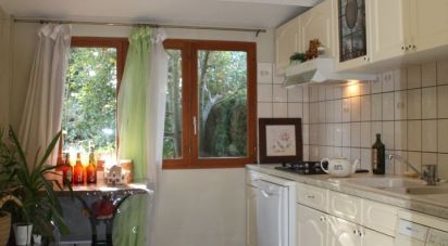 House 7 rooms of 152 m² in Trappes (78190)