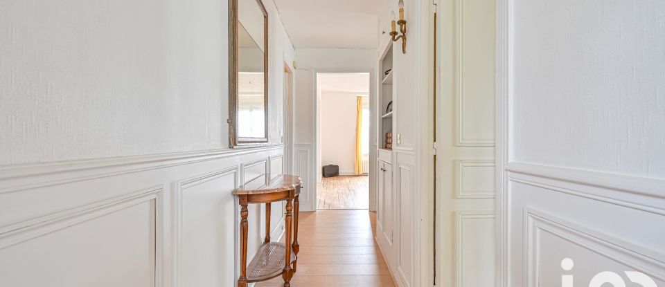 Apartment 3 rooms of 60 m² in Paris (75015)