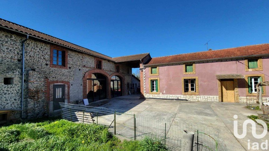 Farm 8 rooms of 263 m² in Sarriac-Bigorre (65140)