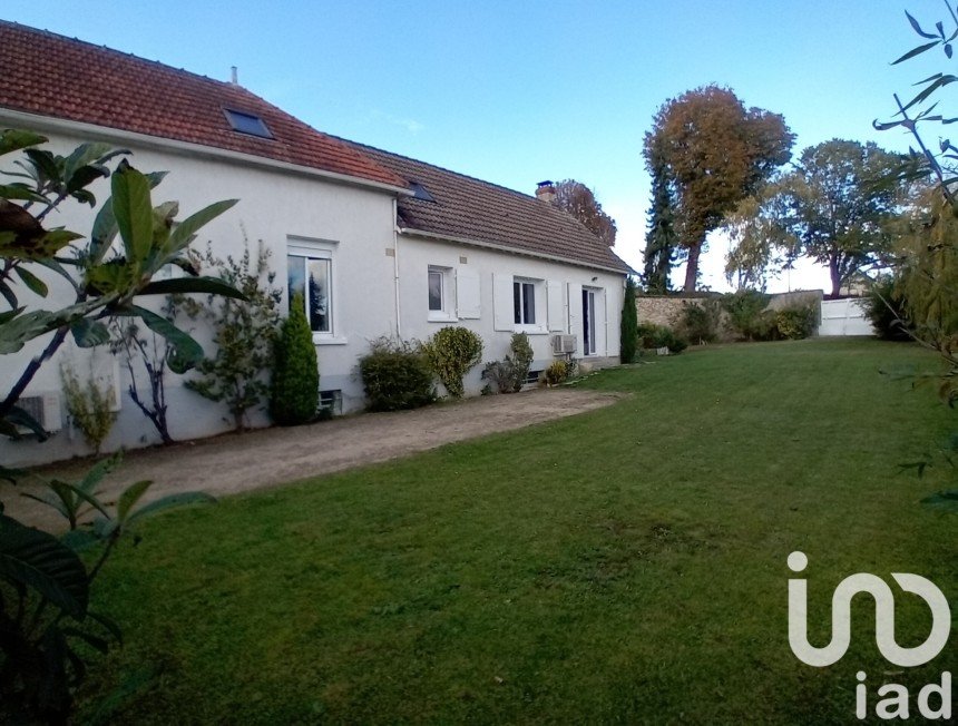 Traditional house 10 rooms of 215 m² in Pithiviers (45300)
