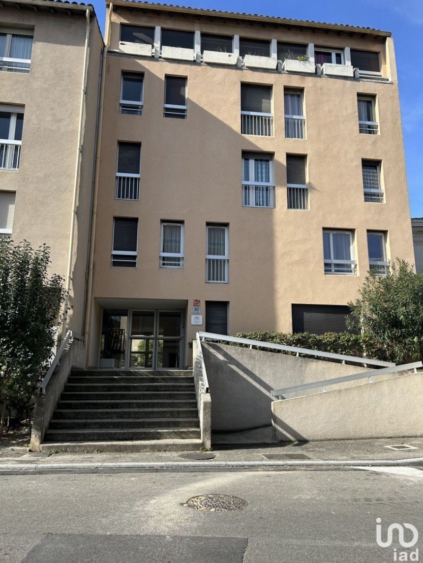 Apartment 2 rooms of 55 m² in Avignon (84000)