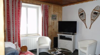 Apartment 3 rooms of 77 m² in Lanslevillard (73480)