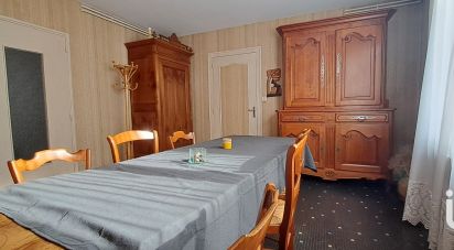 House 6 rooms of 133 m² in Nueil-les-Aubiers (79250)