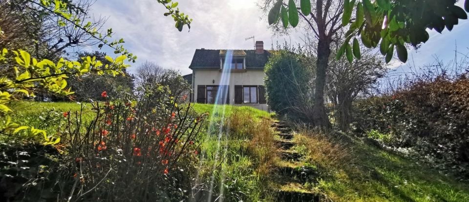 House 7 rooms of 158 m² in Thenay (36800)