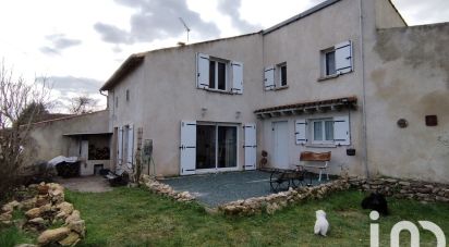 Country house 3 rooms of 95 m² in Néré (17510)