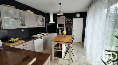 House 5 rooms of 142 m² in Morand (37110)