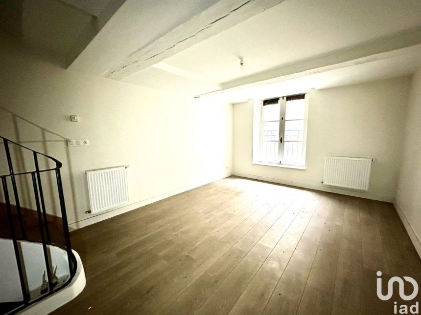 Appartement 3 pièces de 61 m² à Sedan (08200)