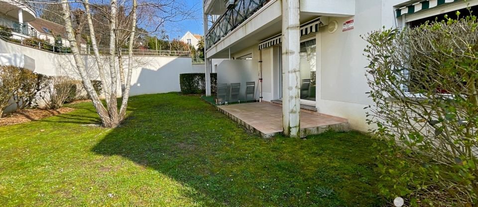 Apartment 2 rooms of 40 m² in Santeny (94440)