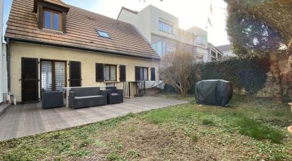 House 6 rooms of 118 m² in Clamart (92140)