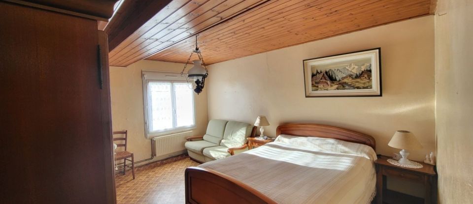 House 6 rooms of 66 m² in Saint-Vincent-sur-Jard (85520)