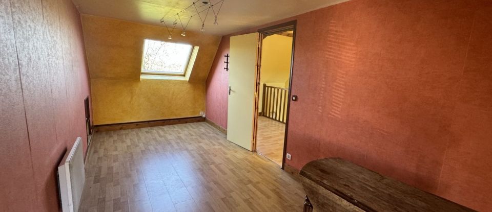 House 9 rooms of 208 m² in Herry (18140)