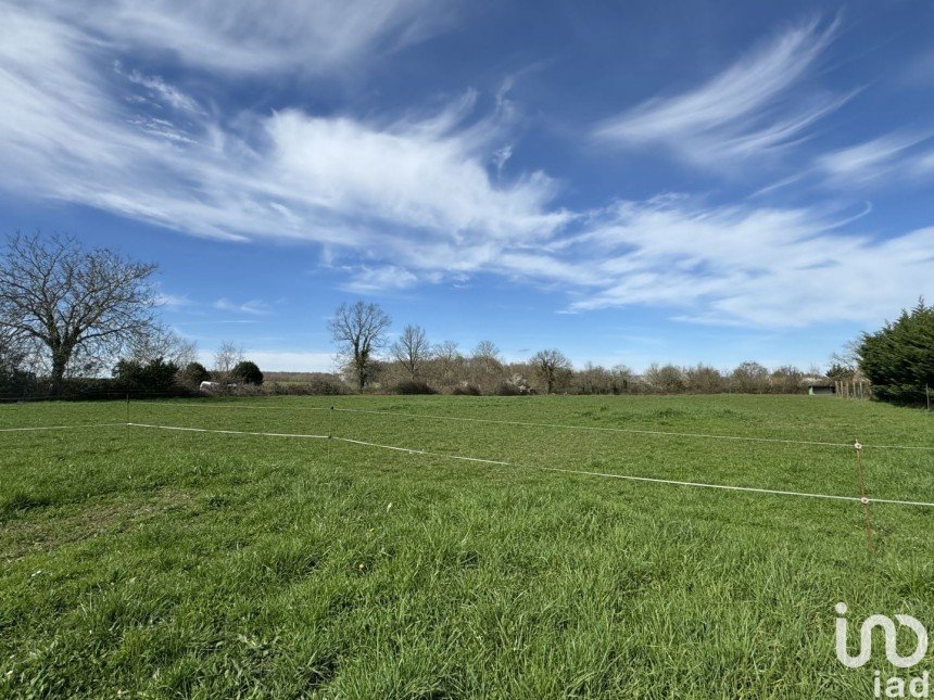 Land of 9,551 m² in Herry (18140)