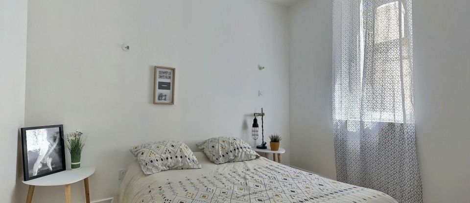 Appartement 3 pièces de 51 m² à Marseille (13008)