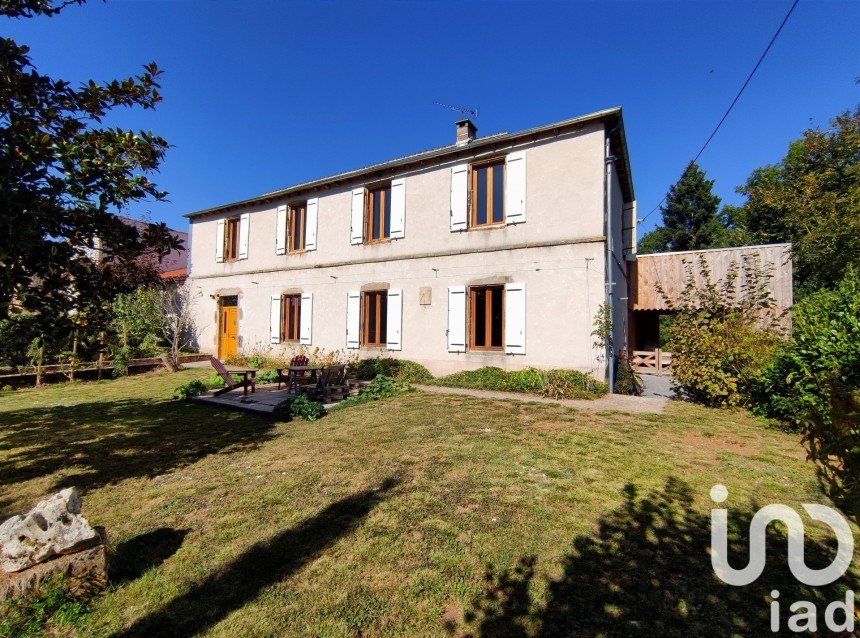 Maison de village 6 pièces de 175 m² à Le Fraysse (81430)