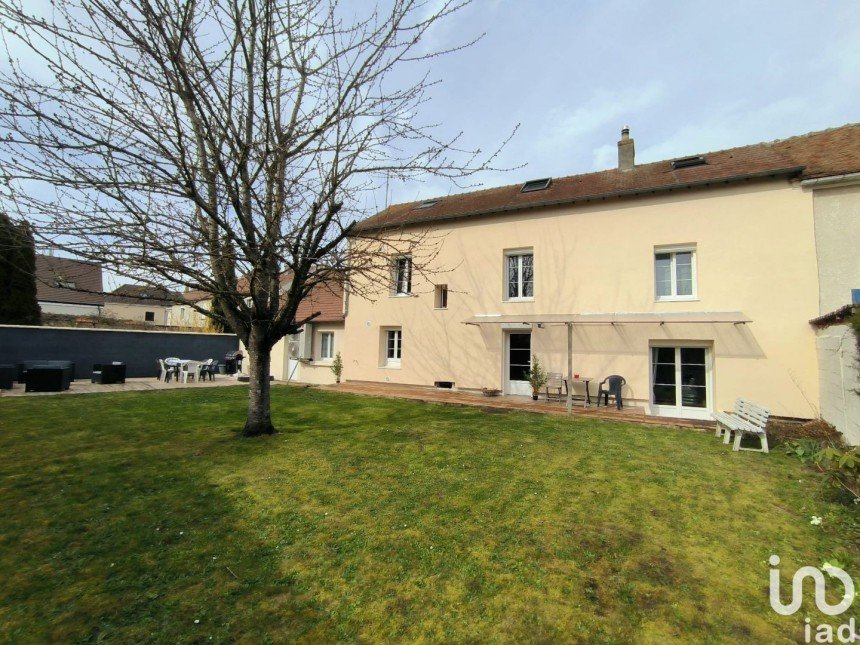 House 5 rooms of 104 m² in Juilly (77230)
