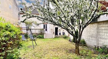 House 4 rooms of 100 m² in Bobigny (93000)