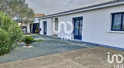 House 7 rooms of 225 m² in Dompierre-sur-Mer (17139)