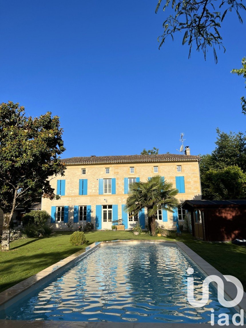 Country house 8 rooms of 280 m² in Montcaret (24230)