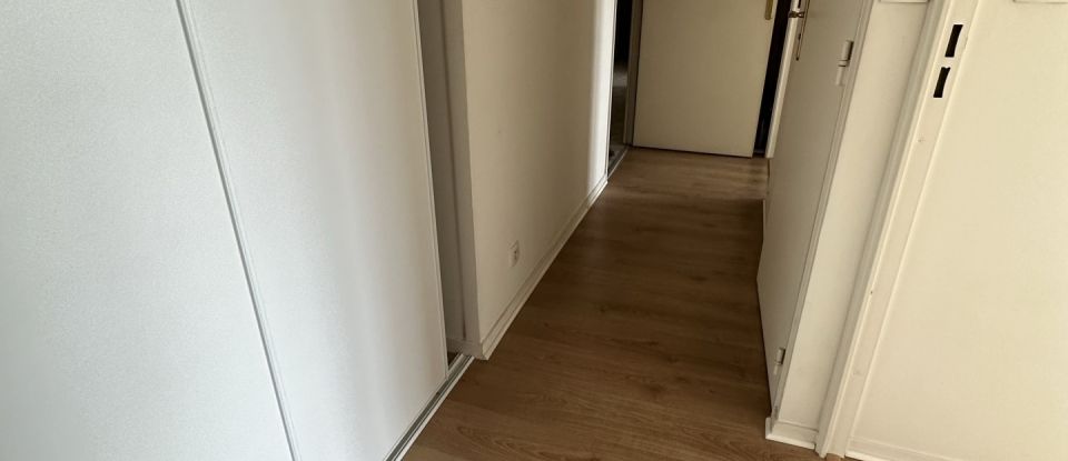 Apartment 4 rooms of 82 m² in Chelles (77500)