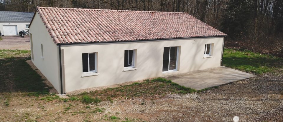 House 4 rooms of 96 m² in Saint-Maurice-les-Brousses (87800)