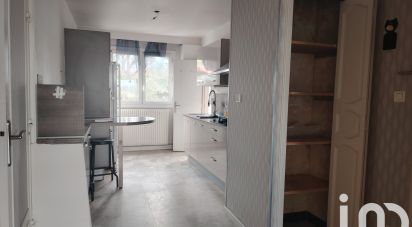 Apartment 3 rooms of 75 m² in Saint-Étienne (42000)