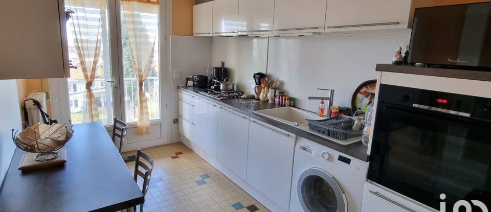 Apartment 4 rooms of 92 m² in Mazamet (81200)