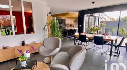 Architect house 6 rooms of 160 m² in Nantes (44300)