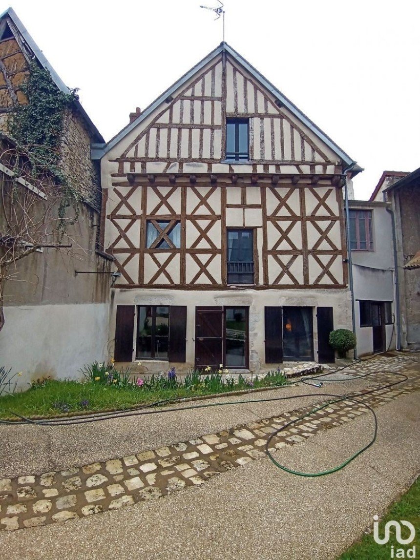 Demeure 12 pièces de 245 m² à Châtillon-sur-Loire (45360)