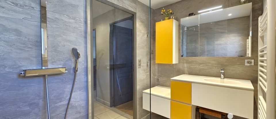 Apartment 4 rooms of 94 m² in Saint-Alban-Leysse (73230)