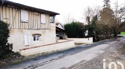 Barn conversion 4 rooms of 300 m² in Castelnau-Montratier (46170)