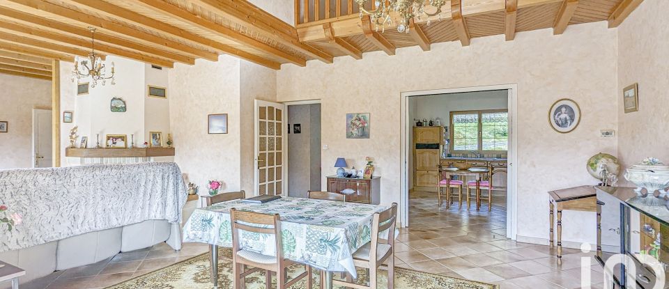Architect house 5 rooms of 122 m² in Razès (87640)