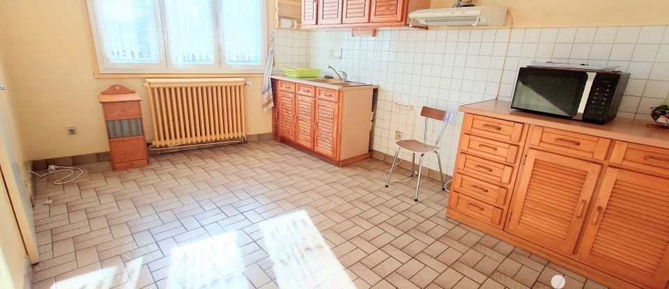 Town house 4 rooms of 95 m² in Bellac (87300)