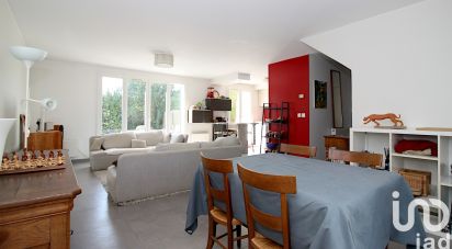 Maison 5 pièces de 115 m² à Le Mesnil-Saint-Denis (78320)