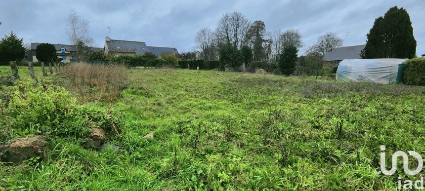 Land of 681 m² in Champeaux (35500)