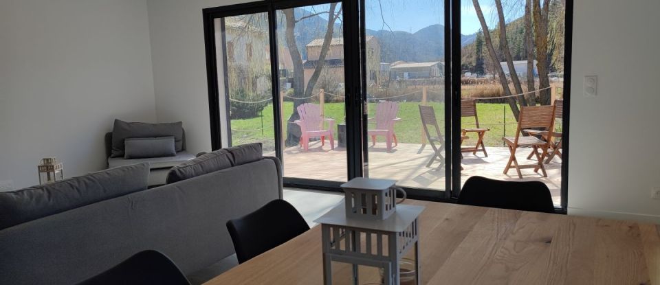 House 4 rooms of 102 m² in Castellane (04120)