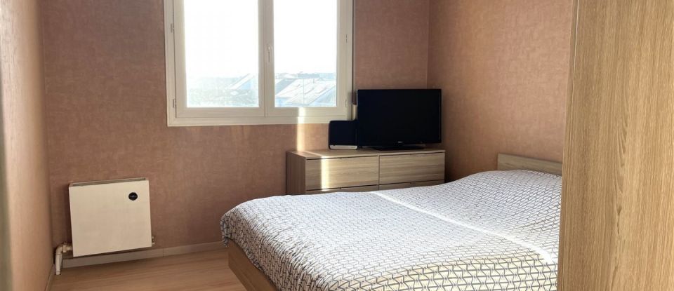 Apartment 4 rooms of 80 m² in Saint-Nazaire (44600)