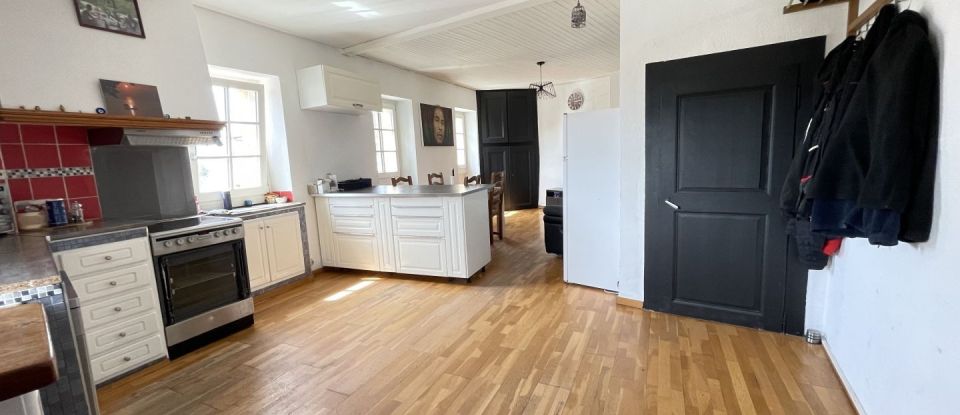 House 7 rooms of 174 m² in Contamine-sur-Arve (74130)