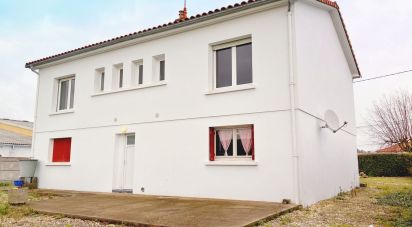 Maison 4 pièces de 90 m² à Fontenay-le-Comte (85200)