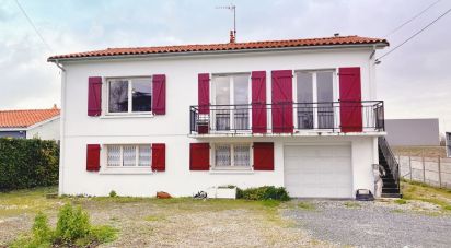 House 4 rooms of 90 m² in Fontenay-le-Comte (85200)