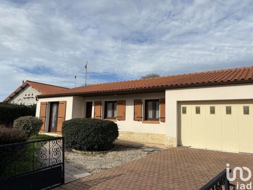 House 4 rooms of 90 m² in Beauvoir-sur-Mer (85230)