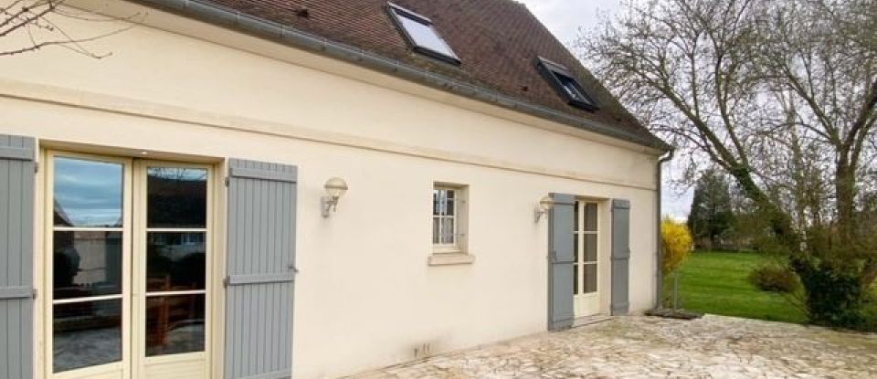 House 6 rooms of 160 m² in Compiègne (60200)